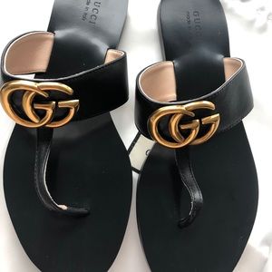 Gucci flat sandals
